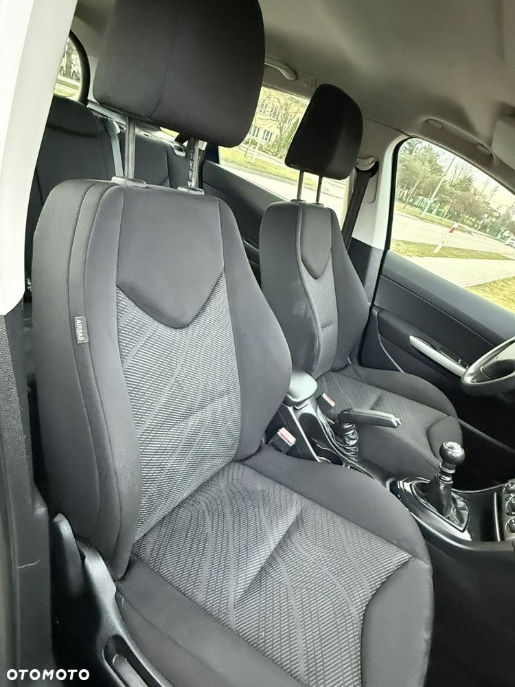 Peugeot 308 - 15