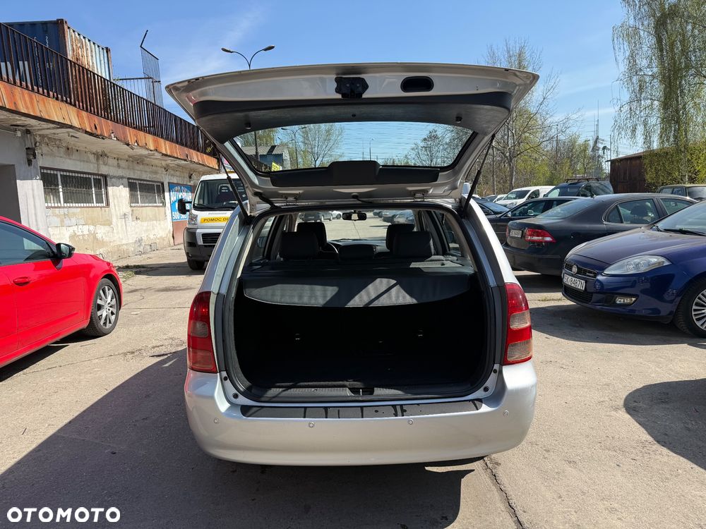 Toyota Corolla 1.4 VVT-i Dynamic - 15