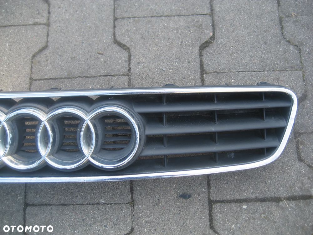 audi a3 8l0 96-99r atrapa grill 8l0807683 - 3