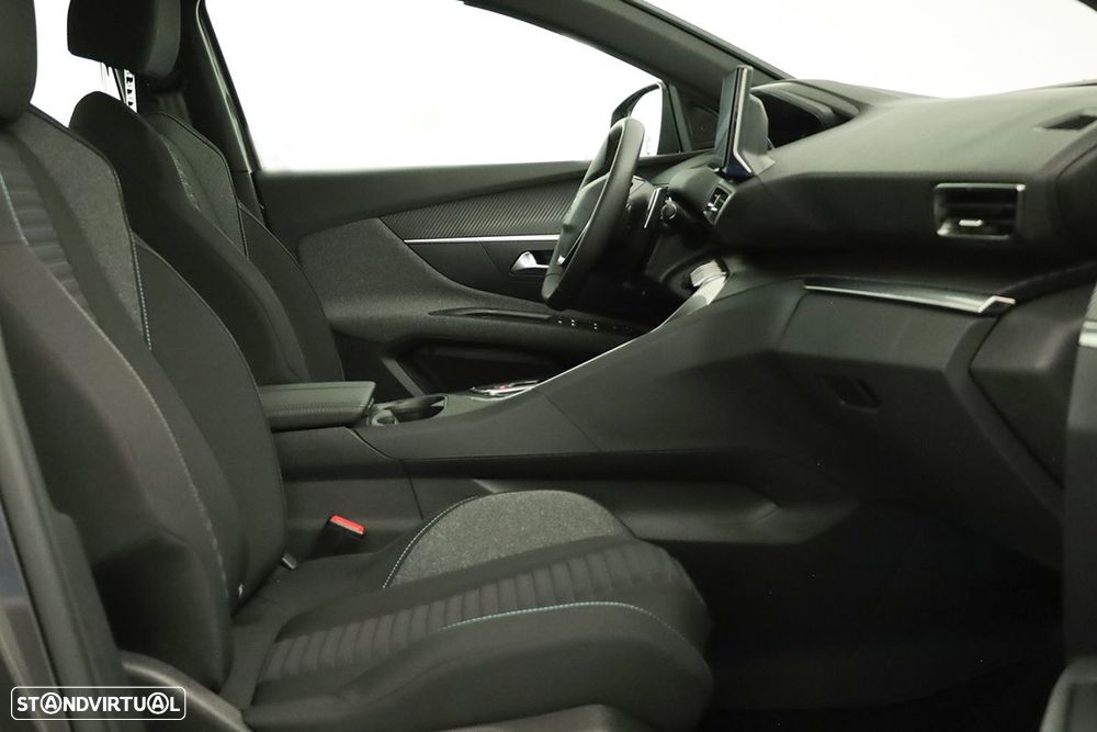 Peugeot 3008 1.6 Hybrid Allure e-EAT8 - 23