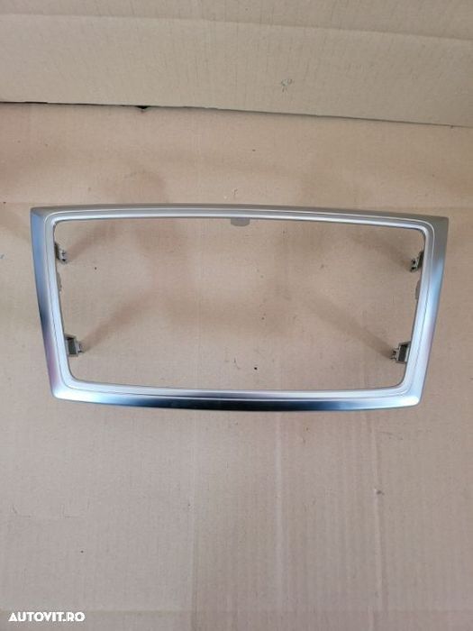 Rama Ornament Crom Consola Centrala Radio Cd Mercedes ML GLE W166 X166 An 2011-2018 - 2