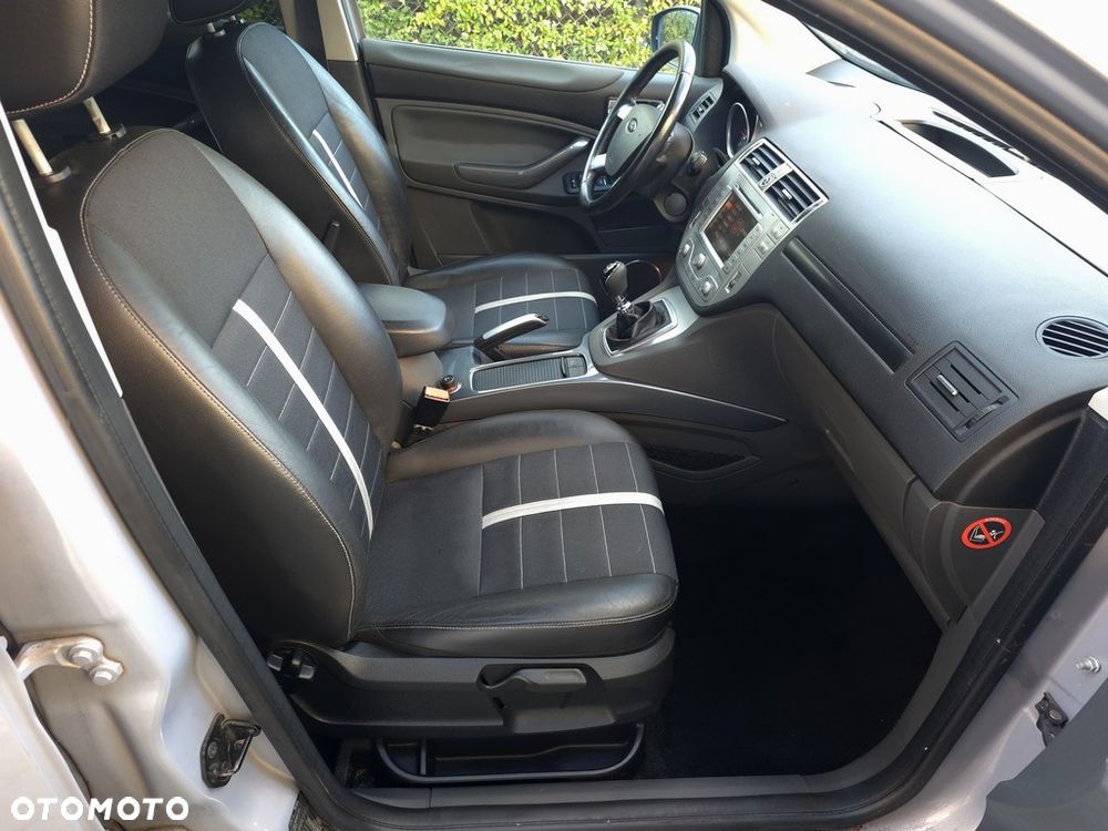 Ford Kuga 2.0 TDCi Titanium - 7