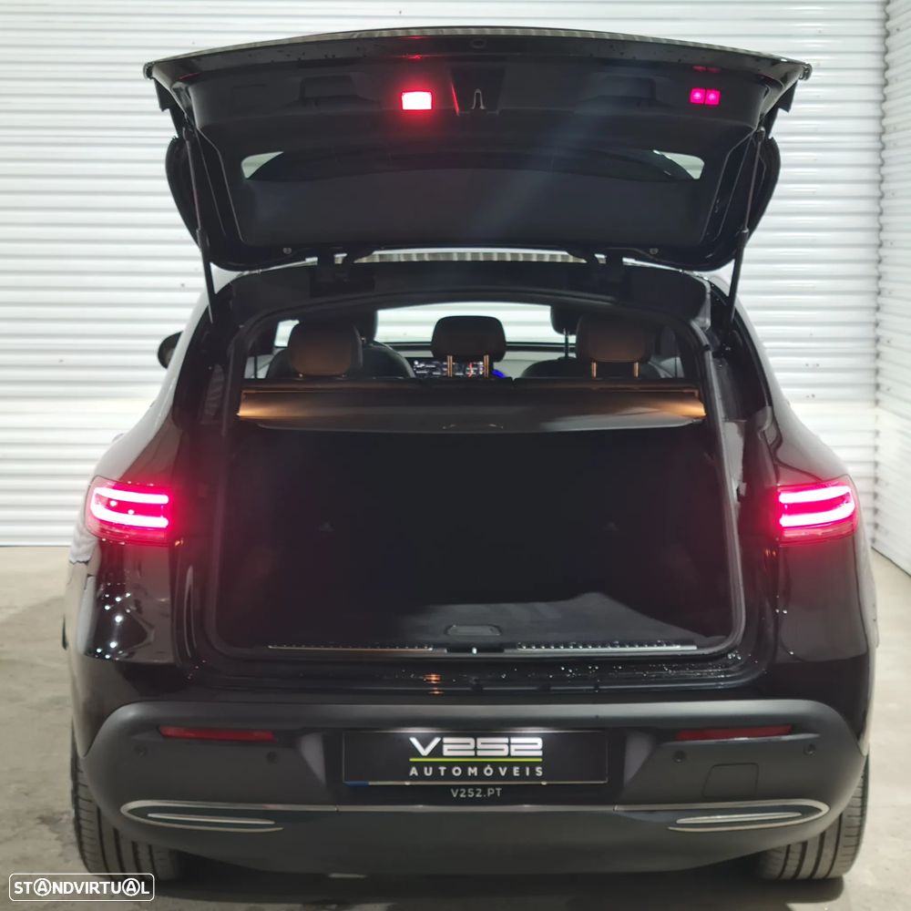 Mercedes-Benz EQC 400 4Matic - 11