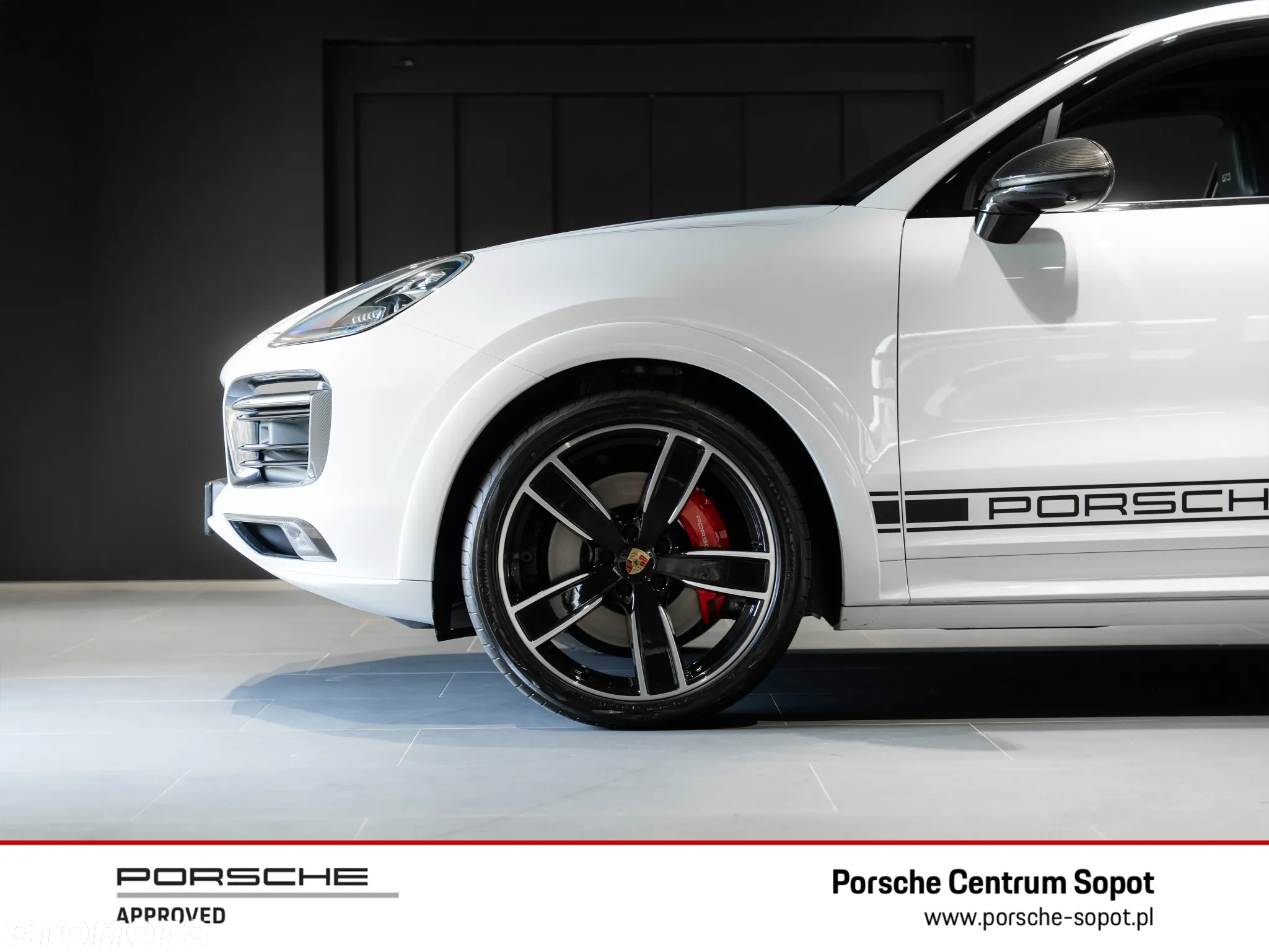 Porsche Cayenne GTS - 9