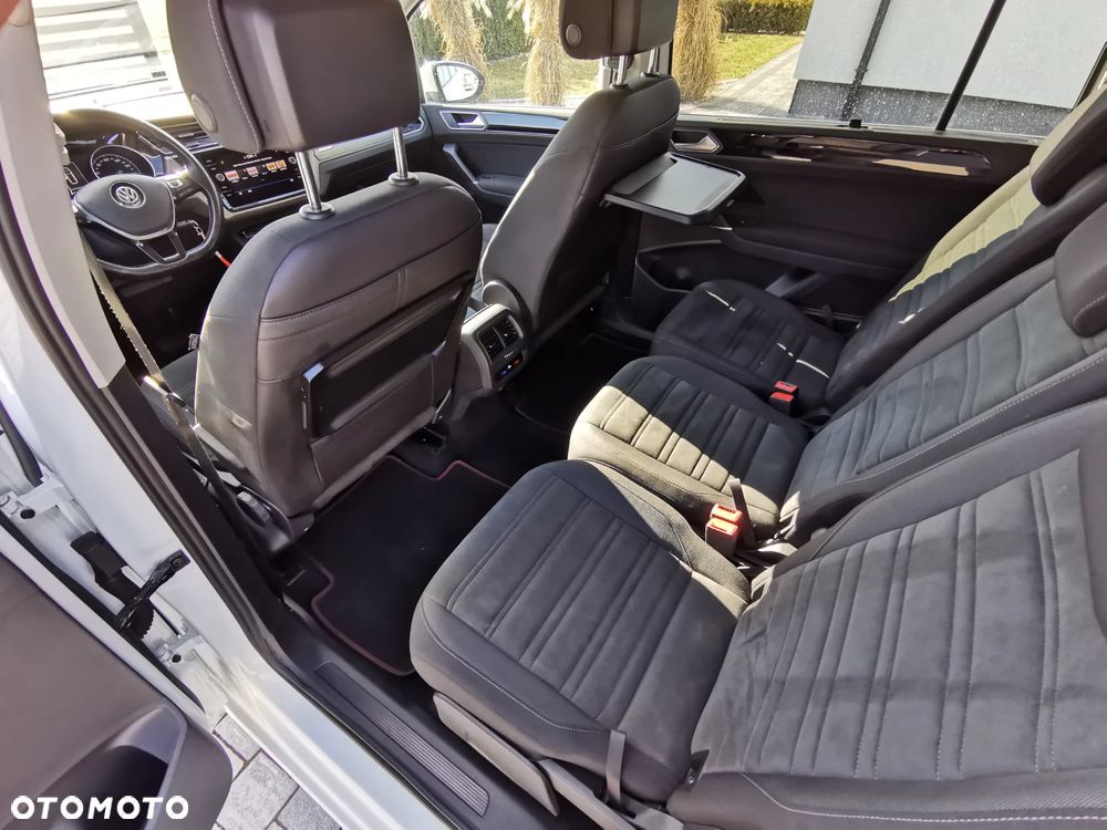 Volkswagen Touran 2.0 TDI BMT Highline DSG - 11