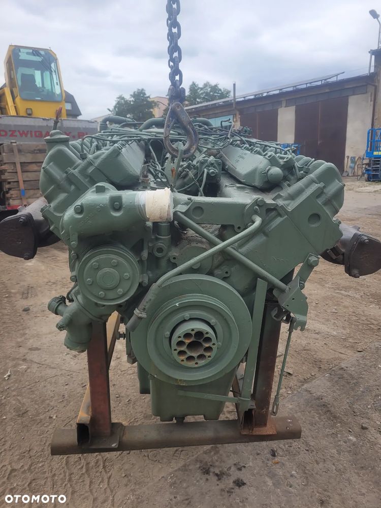 Silnik Mercedes-Benz OM404 OM424 V12 - 3