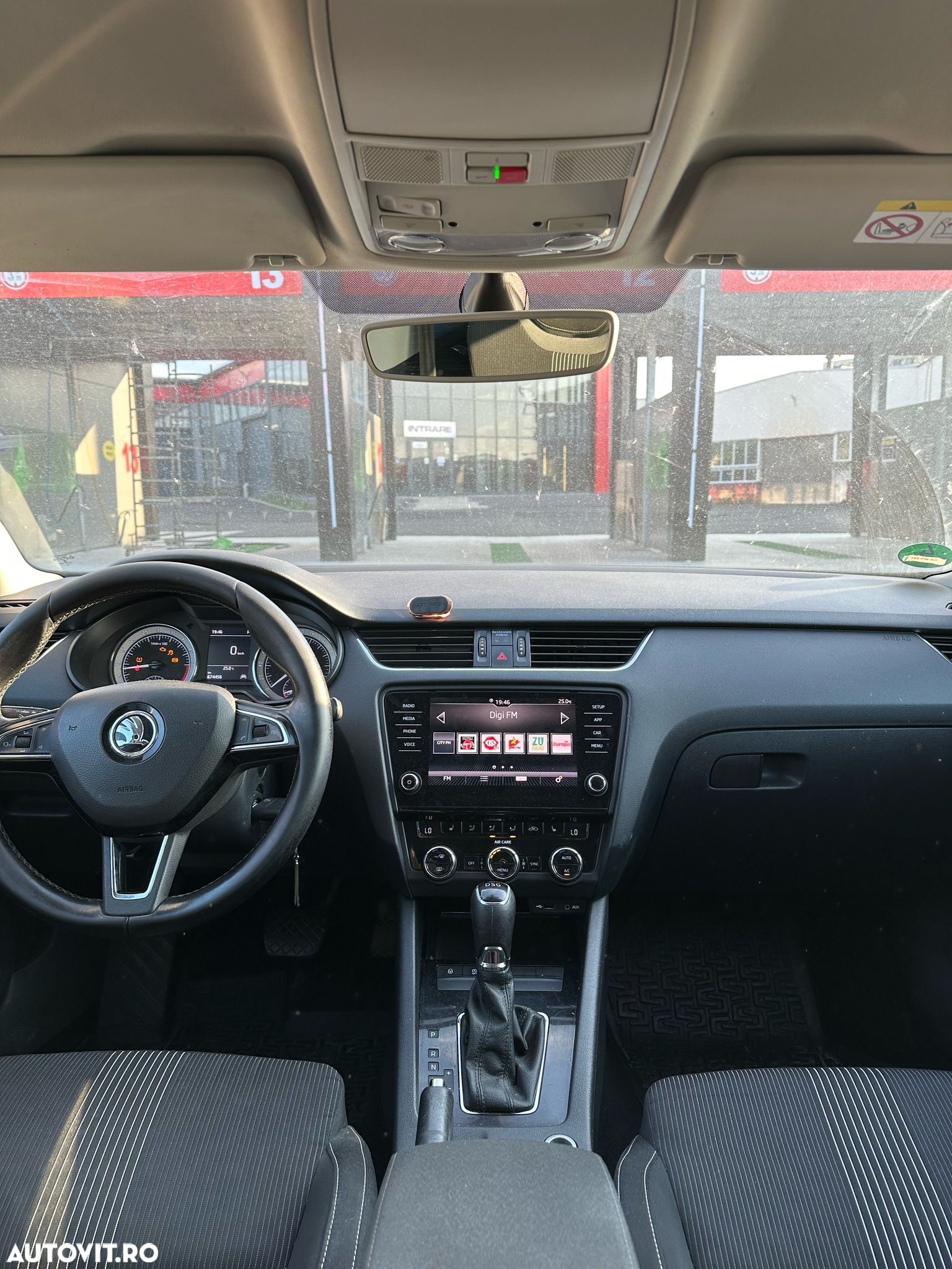 Skoda Octavia 2.0 TDI DSG Style - 3