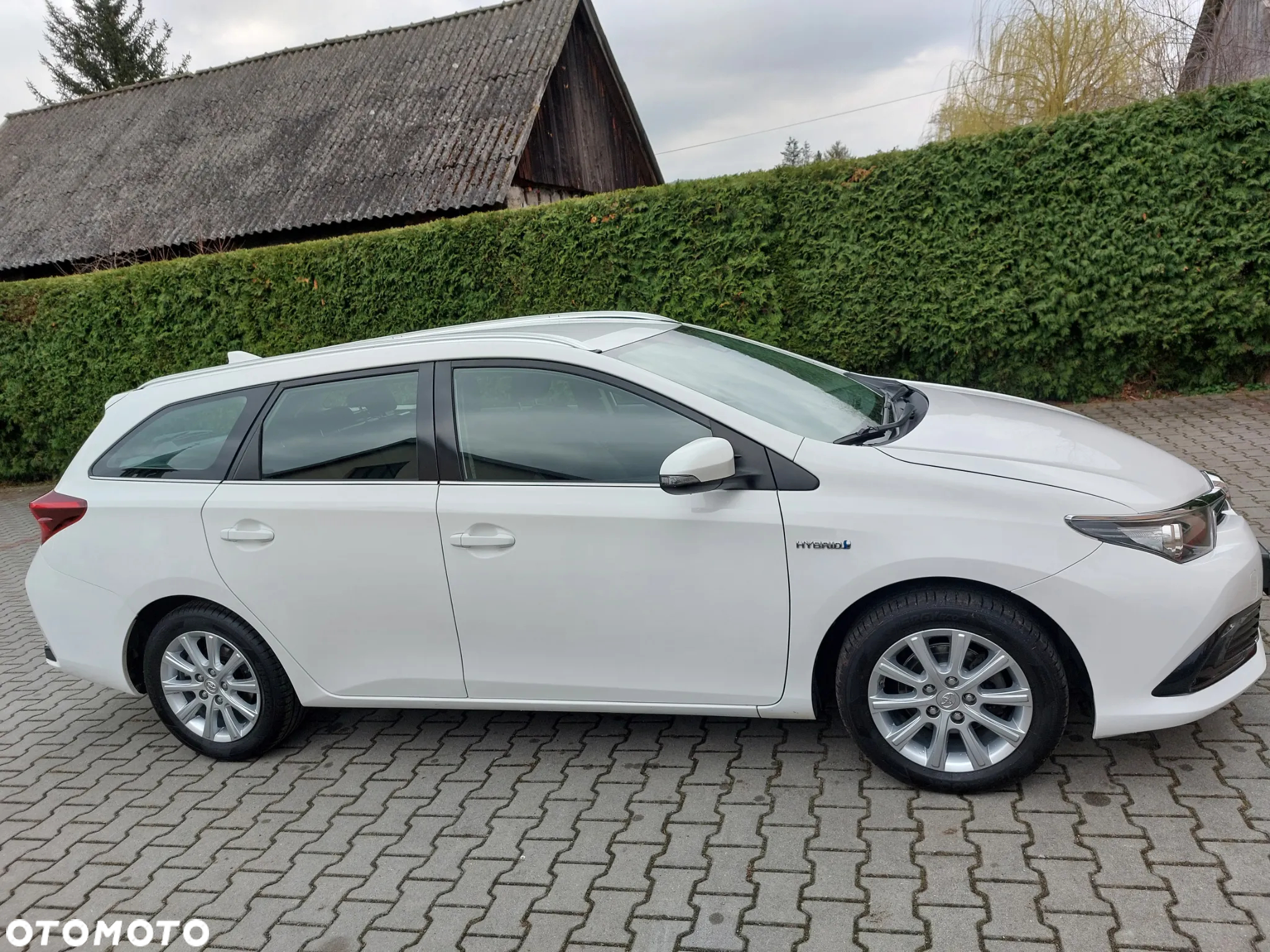 Toyota Auris 1.8 VVT-i Hybrid Automatik Life - 4