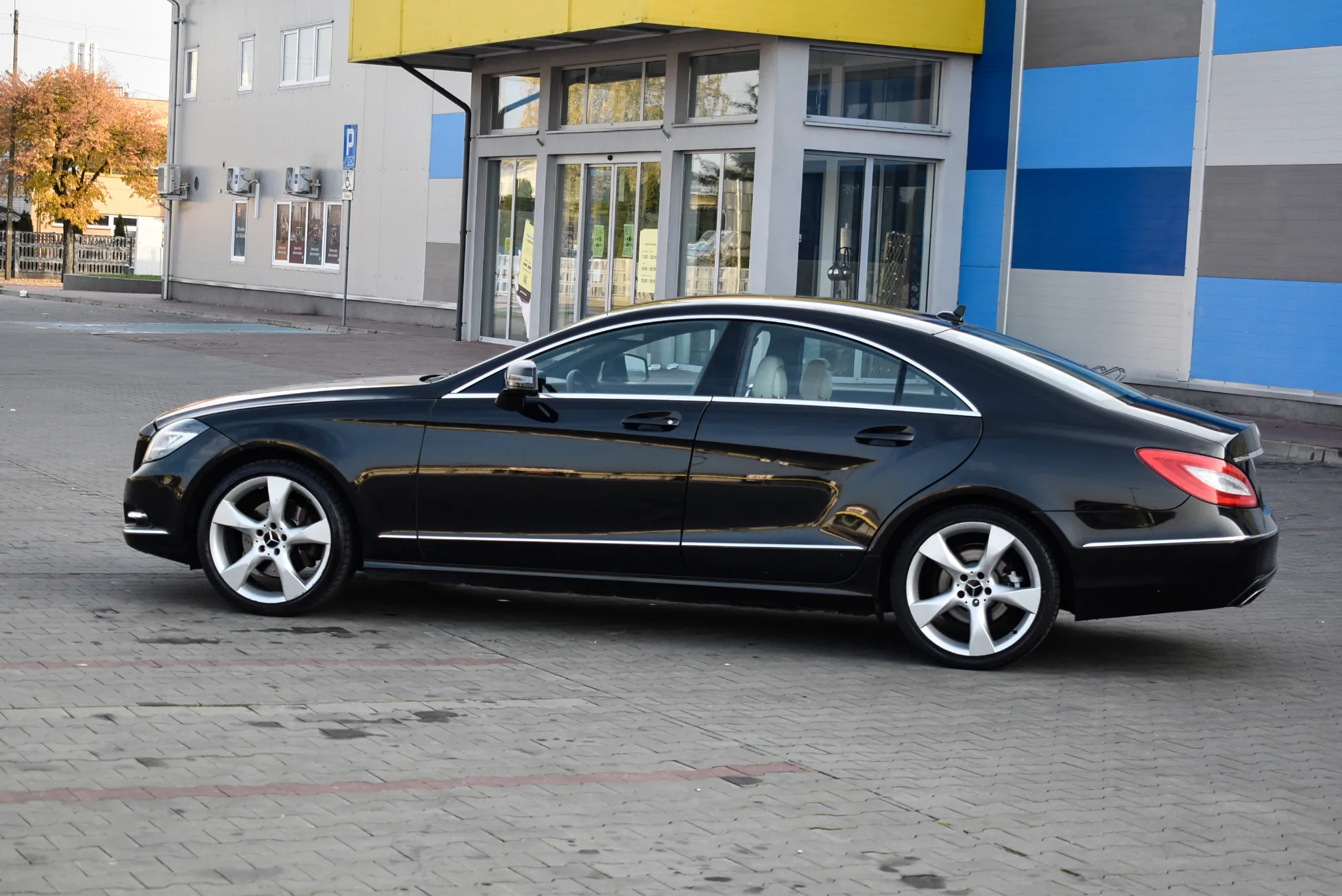 Mercedes-Benz CLS - 28