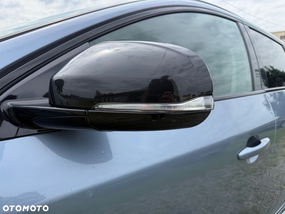 Volvo V60 Cross Country - 24