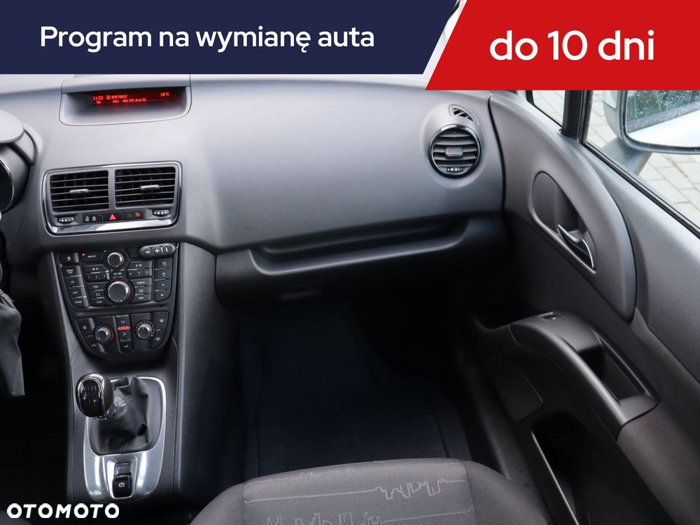 Opel Meriva - 10