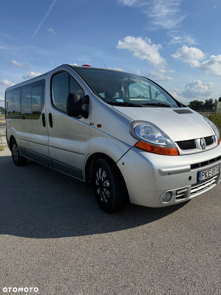Renault Trafic Passenger - 3