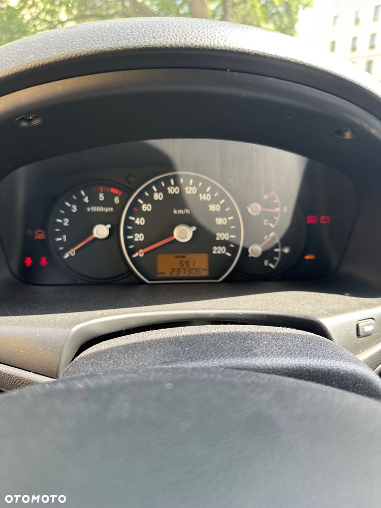 Kia Carens 2.0 CRDi Freedom - 11