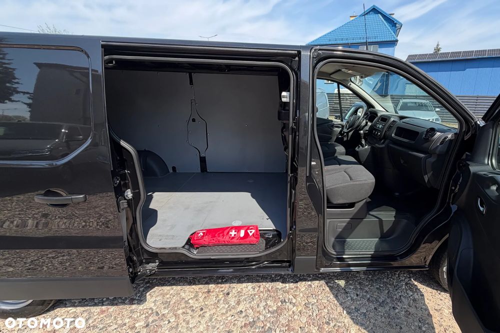 Renault TRAFIC VAN EXTRA L2H1, MAXI LONG, MOCNY SILNIK Euro 6 CI, 2.0 DCI 120KM, ROZRZĄD NA ŁAŃCUCHU, REFLEKTORY LED PURE VISION, KOLOR SPEC. CZARNY METALICZNY, DESIGN BUSINESS+ PAKIET FULL LED + PAKIET CHROM, MOBILNE BIURO, Furgon+ PEŁNA ZABUDOWA ŁADOWNI, Duża ładowność: 1168kg, Długa paka 3m, Pojemność 6,7m3 - 8
