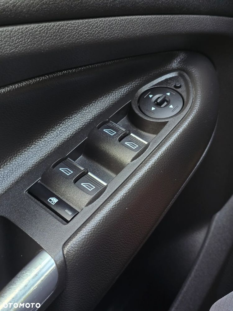 Ford Kuga 2.0 TDCi 4x4 Titanium - 31