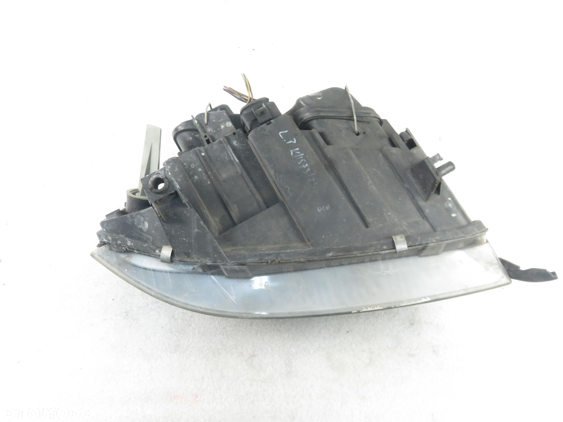 LAMPA LEWA PRZEDNIA AUDI A6 C5 - 4