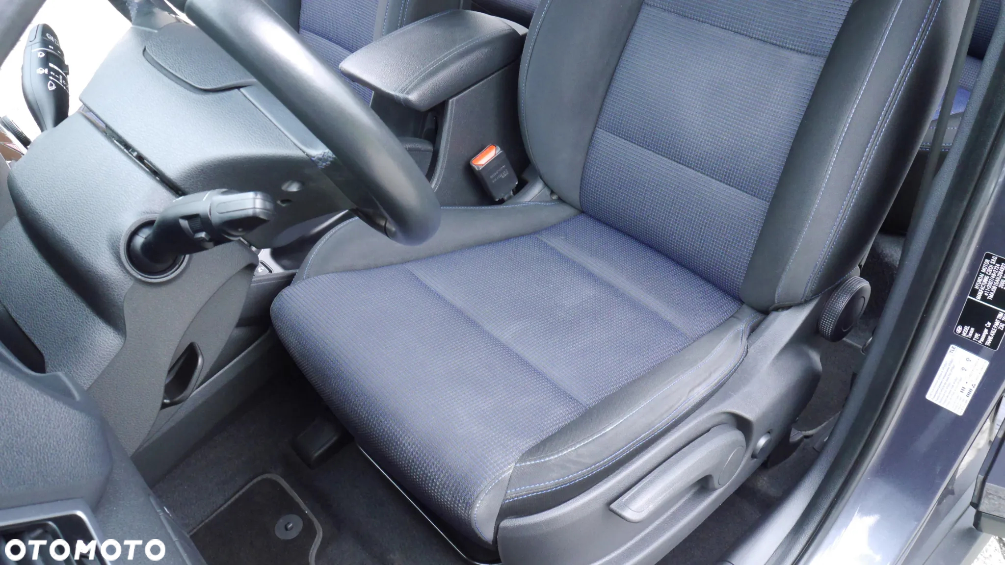 Hyundai Tucson blue 1.7 CRDi 2WD Style - 34