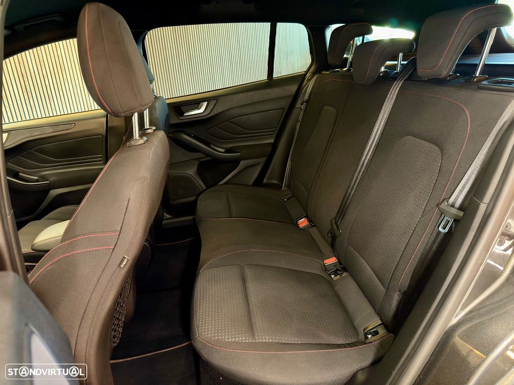 Ford Focus SW 1.0 EcoBoost ST-Line Aut. - 25