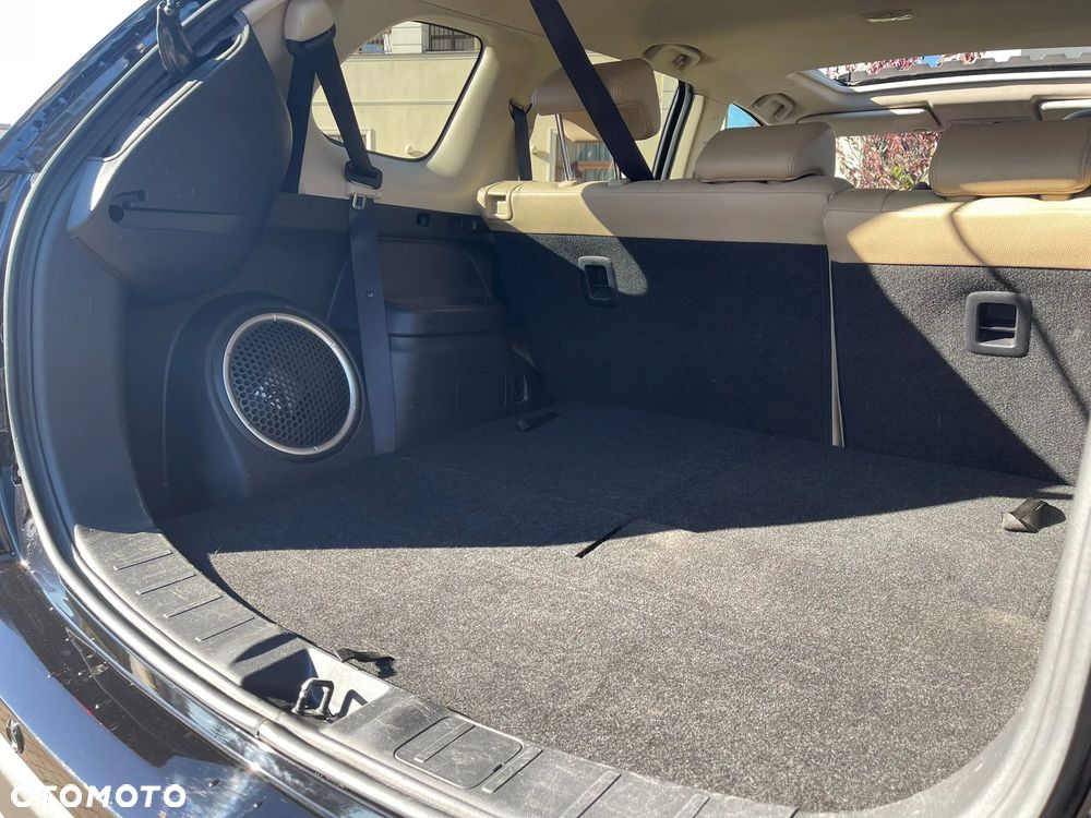 Mitsubishi Outlander - 12