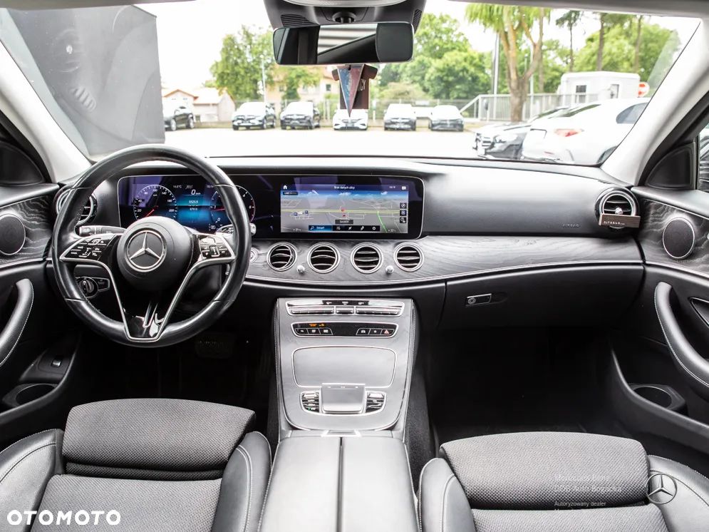 Mercedes-Benz Klasa E 220 d 4-Matic Avantgarde - 13