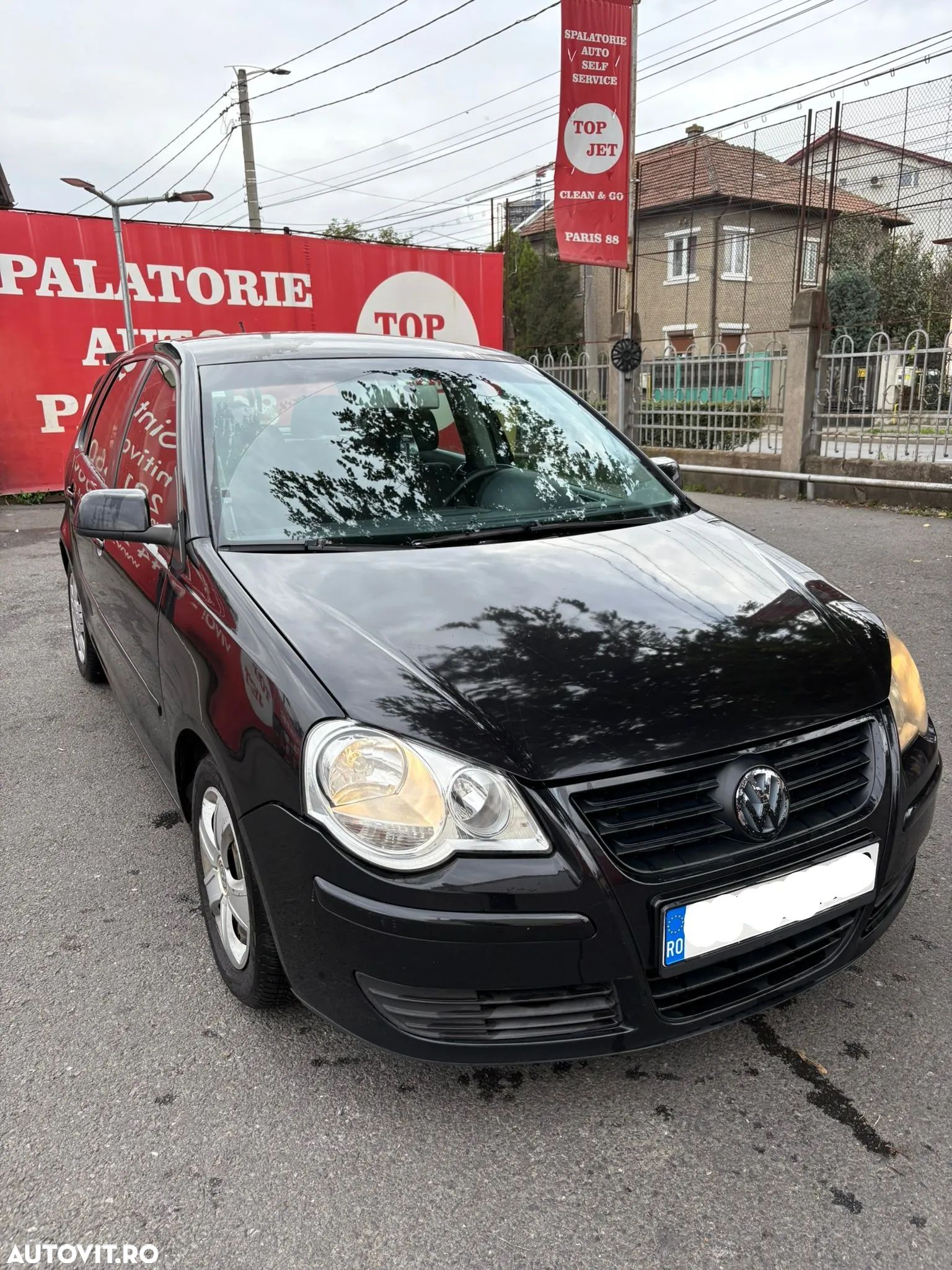 Volkswagen Polo - 1