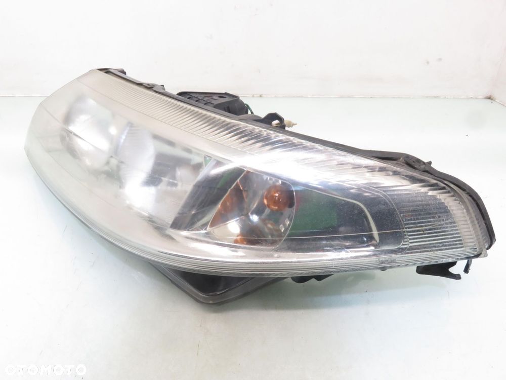 LAMPA LEWA PRZEDNIA RENAULT LAGUNA II Grandtour 8200002845 89004687 - 7