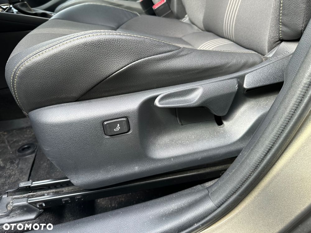 Toyota Yaris Cross - 12