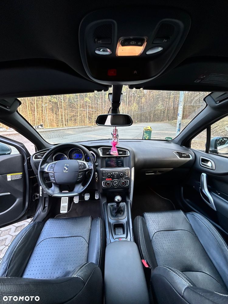 Citroën DS4 2.0 HDi SportChic - 27