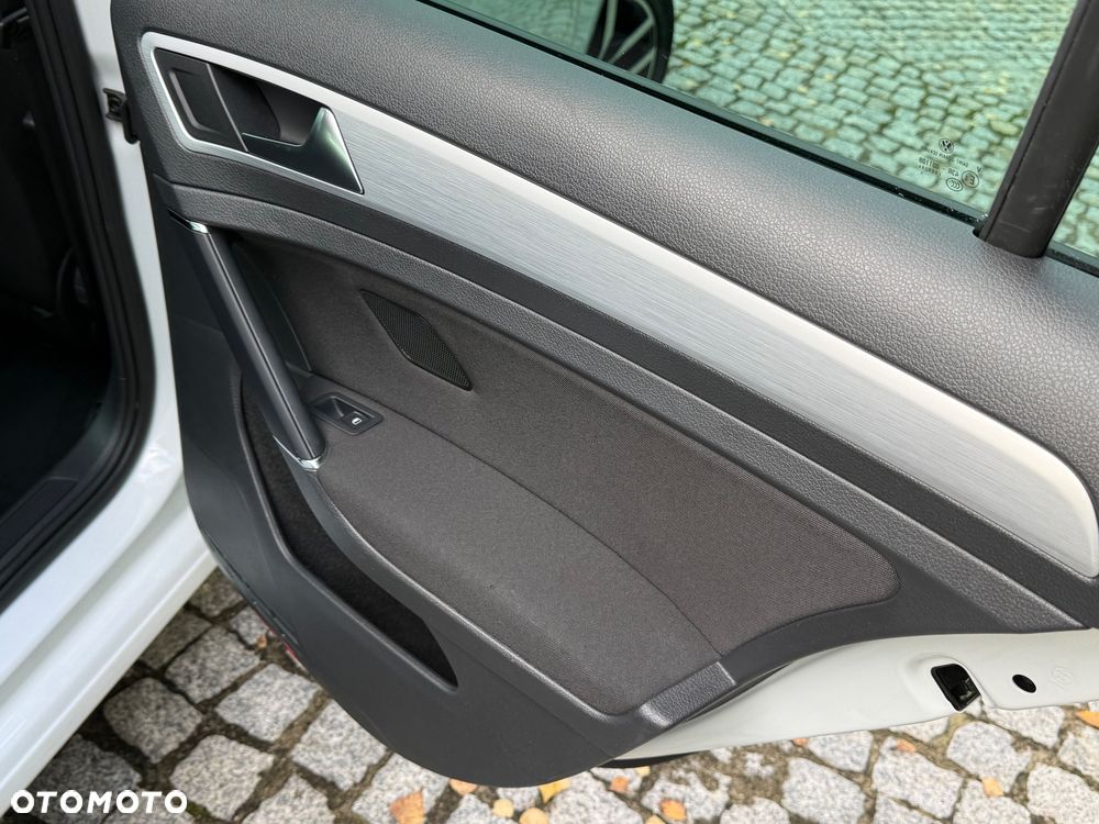 Volkswagen Golf 1.2 TSI BlueMotion Technology Cup - 20
