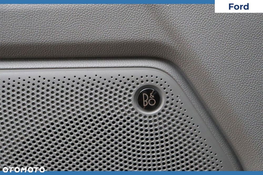 Ford Tourneo Custom - 8