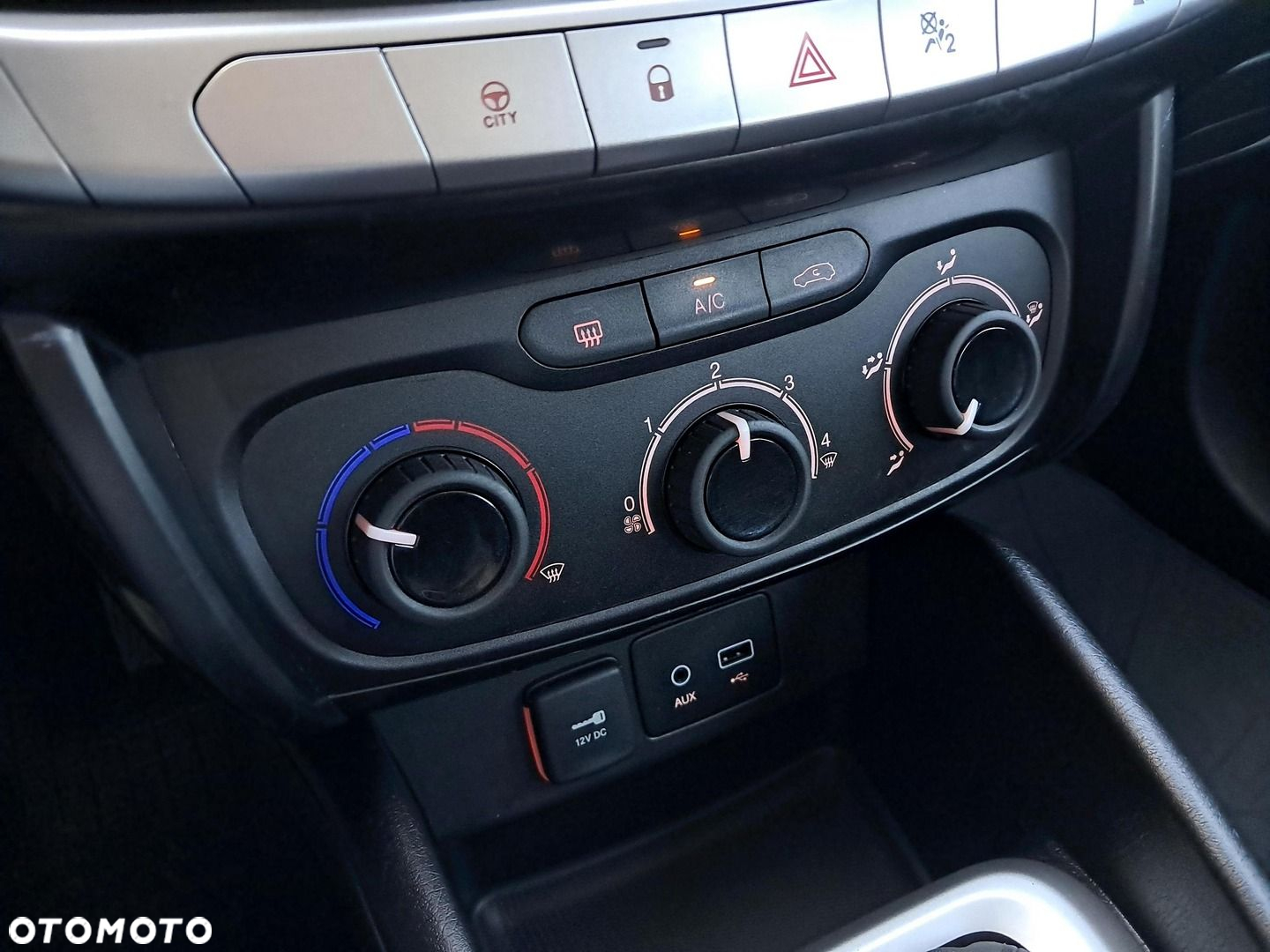 Fiat Tipo 1.4 T-Jet 16v Lounge - 18