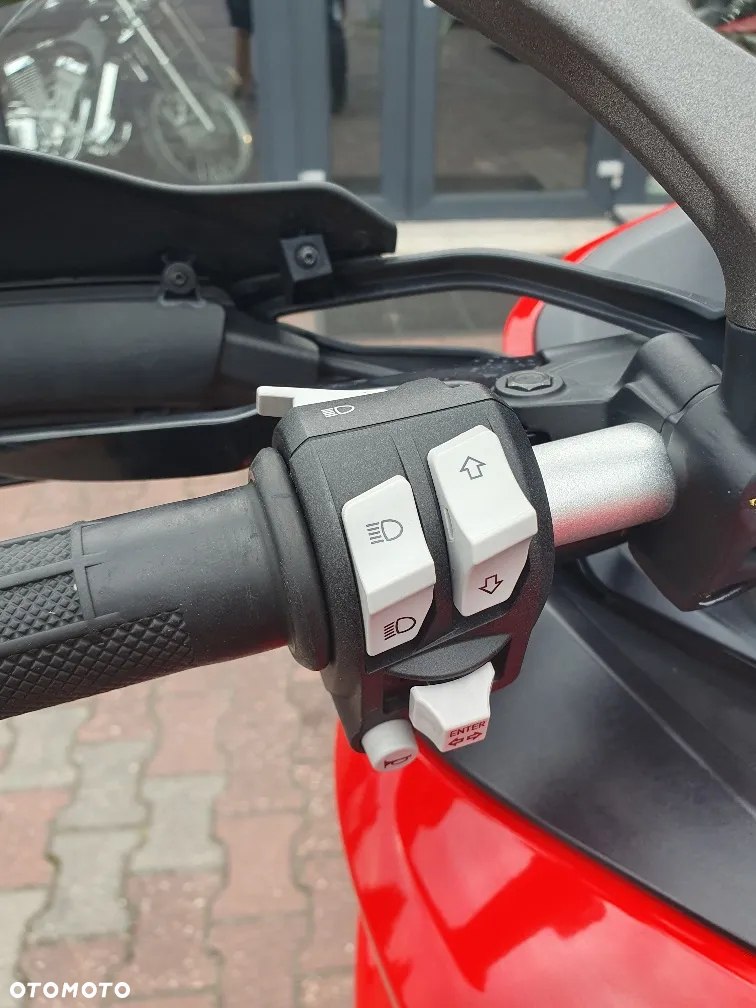 Ducati Multistrada - 12