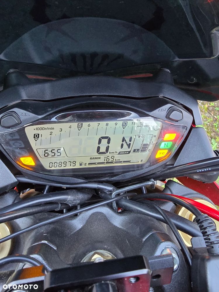Suzuki GSX 1000 - 16