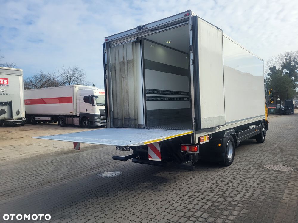 Mercedes-Benz **Mercedes Atego 1524 Chłodnia + Winda Euro 6 2018 / 240 tys. km / 15 EP / Pneumatyka / Tempomat** - 18