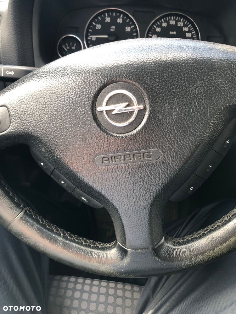 Opel Astra 1.6 GL / Club - 13