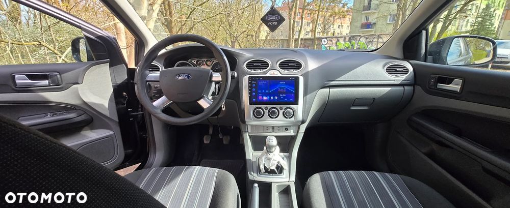 Ford Focus 1.6 16V Black Magic - 9