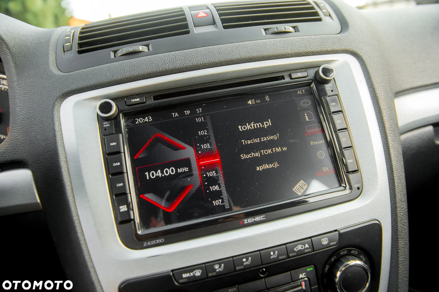Skoda Octavia Combi 2.0 TSI RS - 29