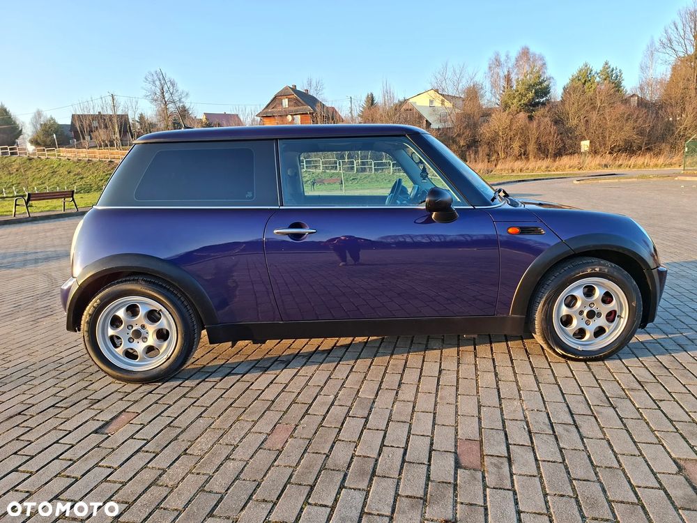 MINI ONE - 9