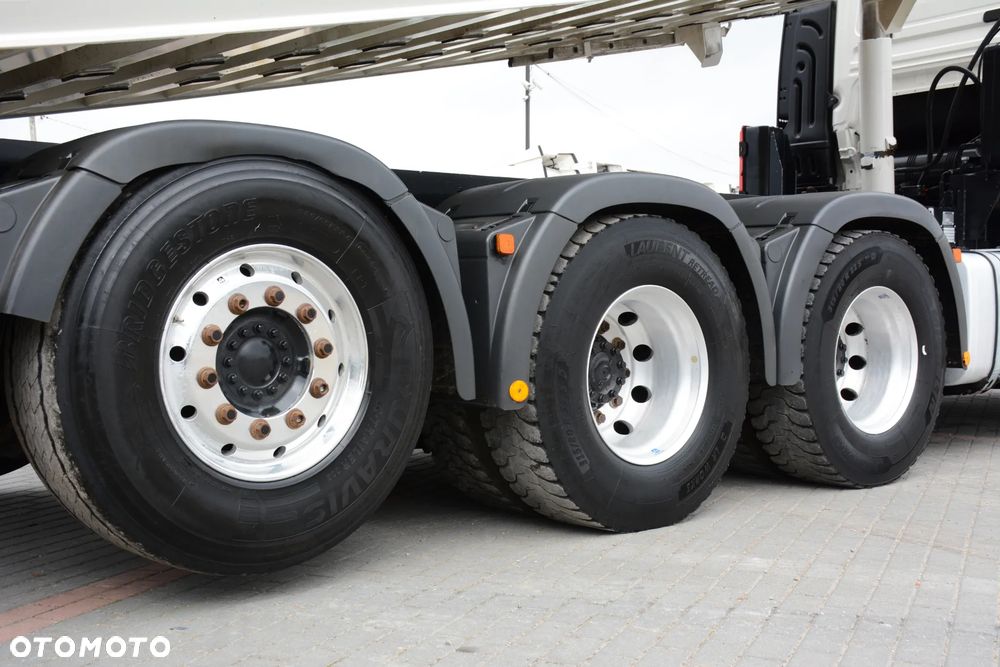 MAN TGS 35.440 / 2015 / 8x4 / Niska waga / Podnoszona, skrętna oś / Retarder - 13