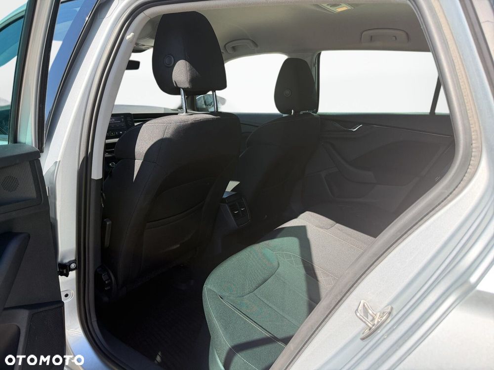 Skoda Scala 1.5 TSI Ambition DSG - 33