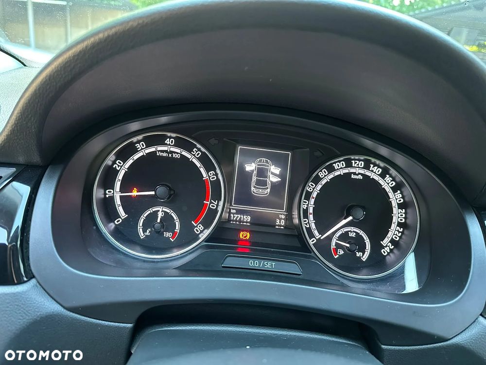 Skoda RAPID Spb 1.0 TSI Ambition - 8