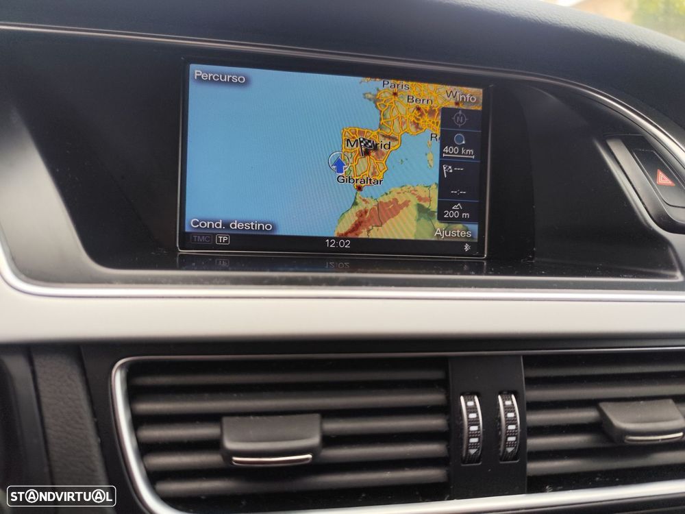 Audi A4 Avant 2.0 TDI Business Line Sport - 16