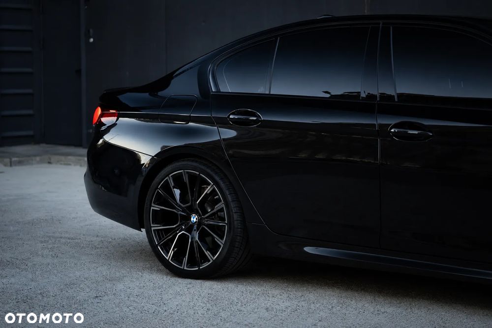 BMW Seria 5 530i M Sport Edition - 9