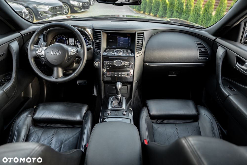 Infiniti FX FX30d S - 28