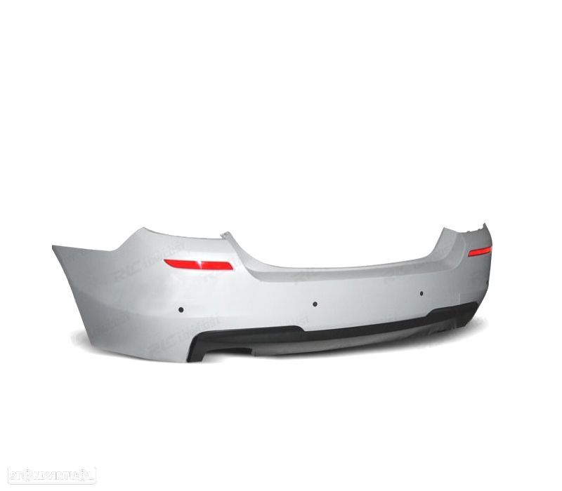 PÁRA-CHOQUES TRASEIRO BMW F10 COM PDC LOOK M - 2