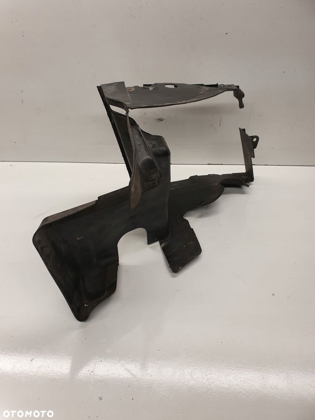 KIEROWNICA POWIETRZA AUDI A8 D3 3.0 TDI 4E0117336G - 1