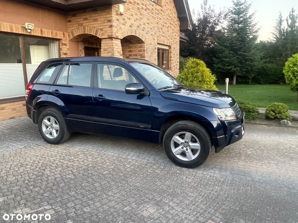 Suzuki Grand Vitara 2.0 De luxe - 1