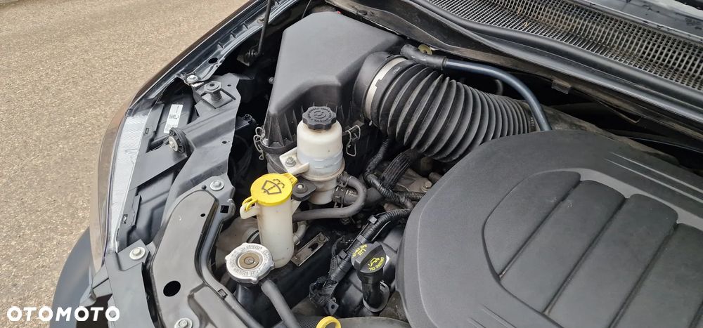 Dodge Grand Caravan - 13