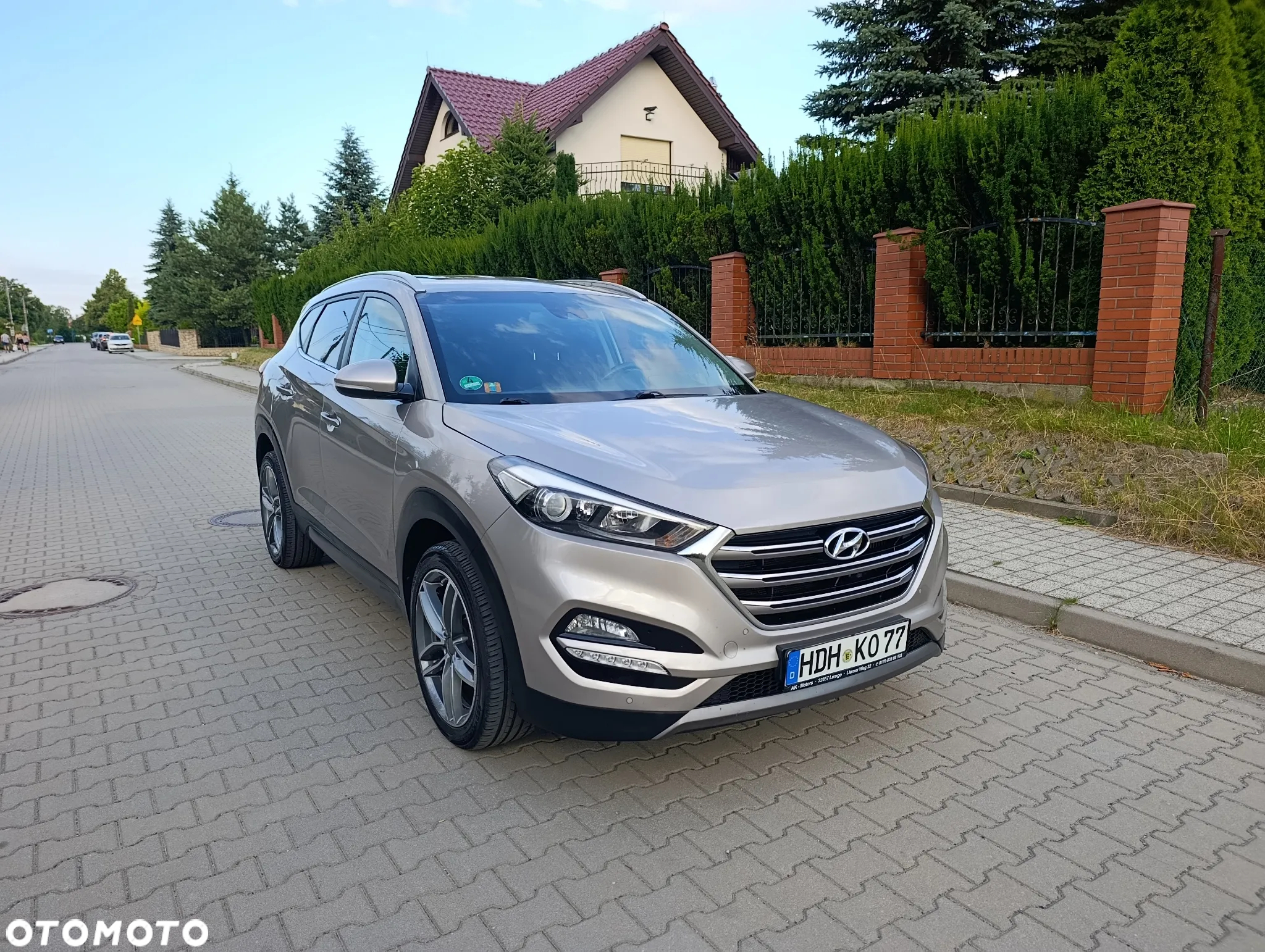 Hyundai Tucson 2.0 CRDi 4WD Automatik Premium - 2