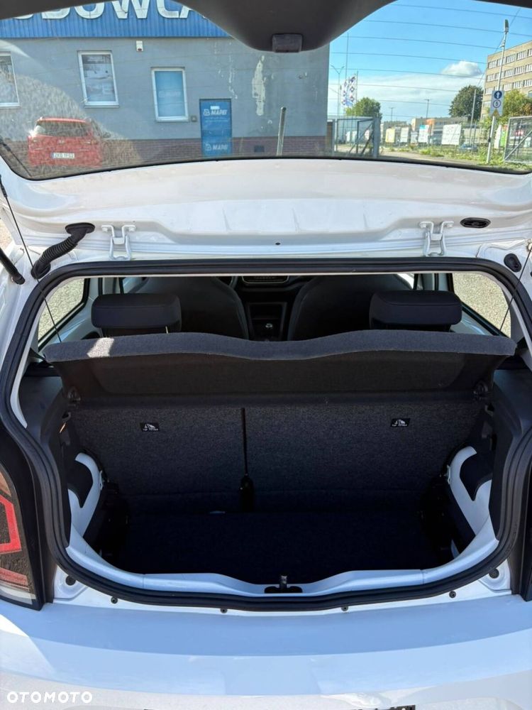 Volkswagen up! - 23